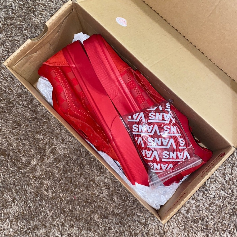Brand new NEVER WORN Red checkered vans